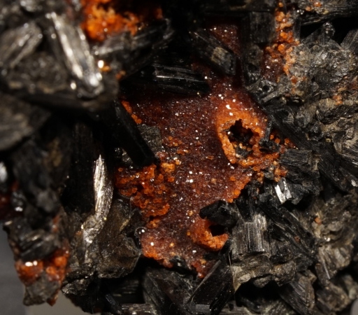 Gaudefroyit mit Andradit | Wessels Mine, Südafrika